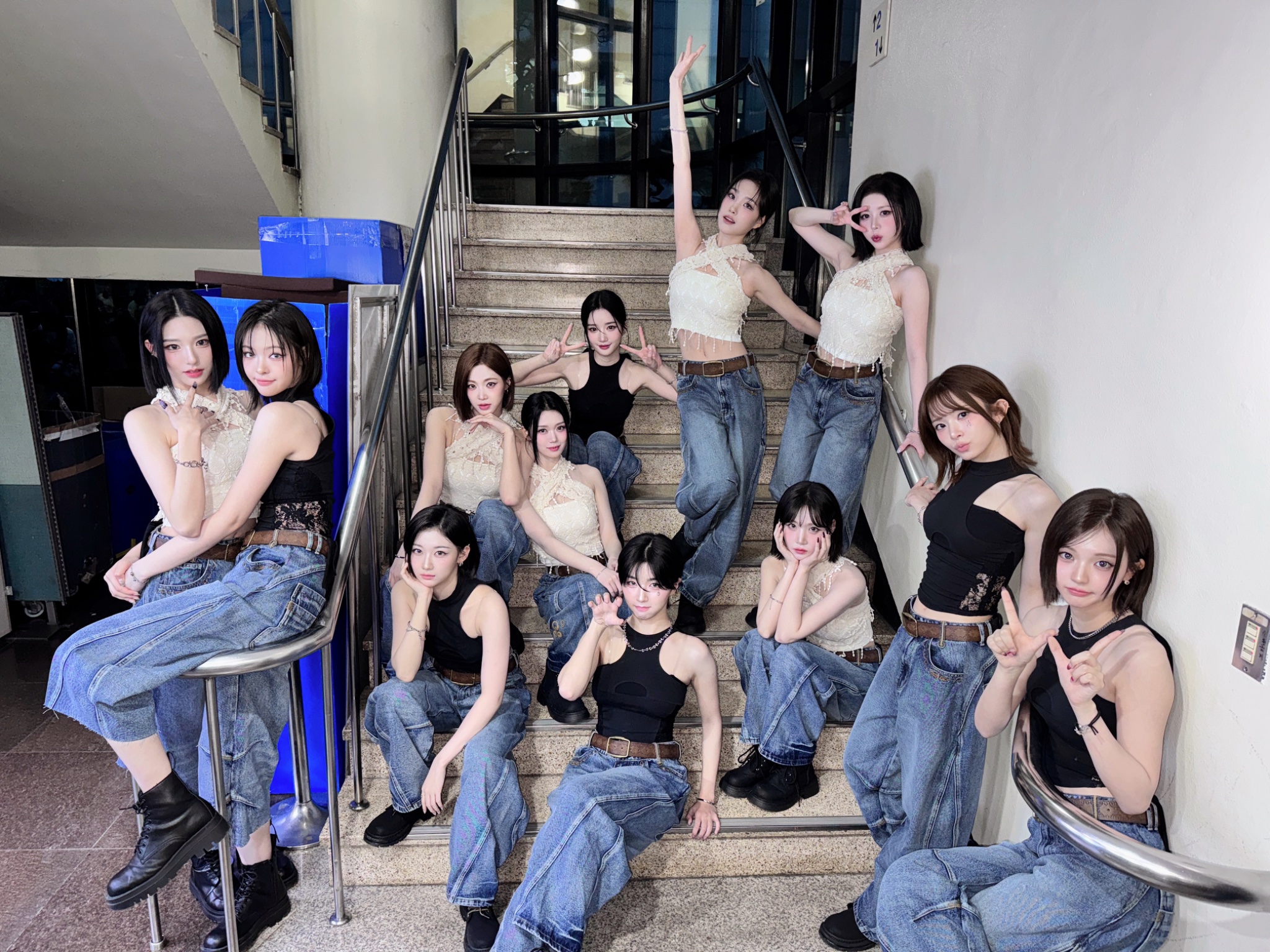 GbSklb2b0AA94dm?format=jpg&name=large