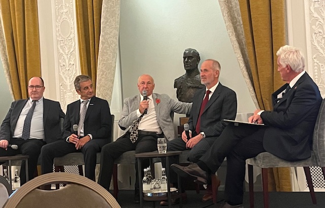 Maurice Hamilton tweet media