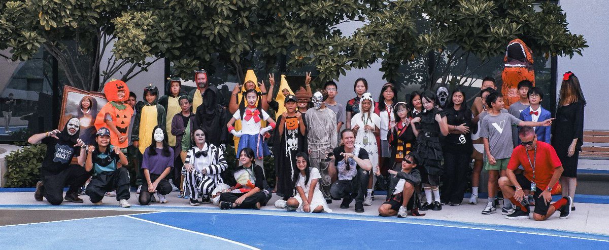 versoschool's tweet photo. Our campus was buzzing with Halloween excitement yesterday as learners, parents, and staff paraded our campus in various creative costumes. Our Upper Loop learners also organized a bake sale with S'mores cookies, cake pops, and boba drinks! https://t.co/l2ppuP2ACZ