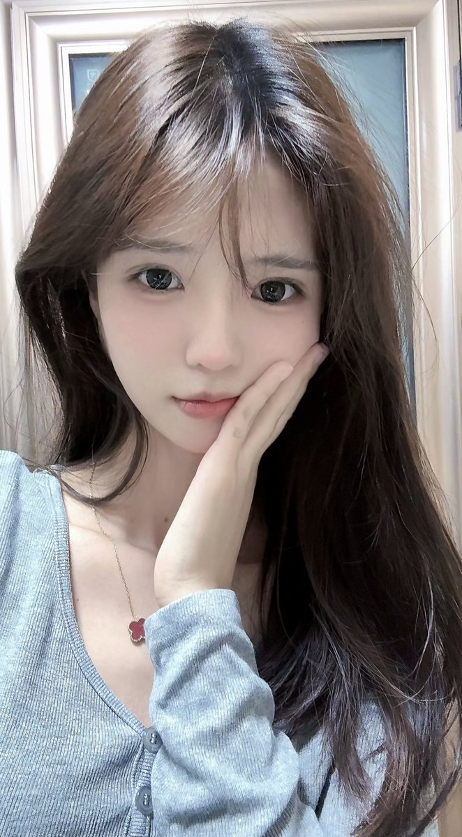 喵喵 一直都在等你哟   周末来找喵喵玩哟