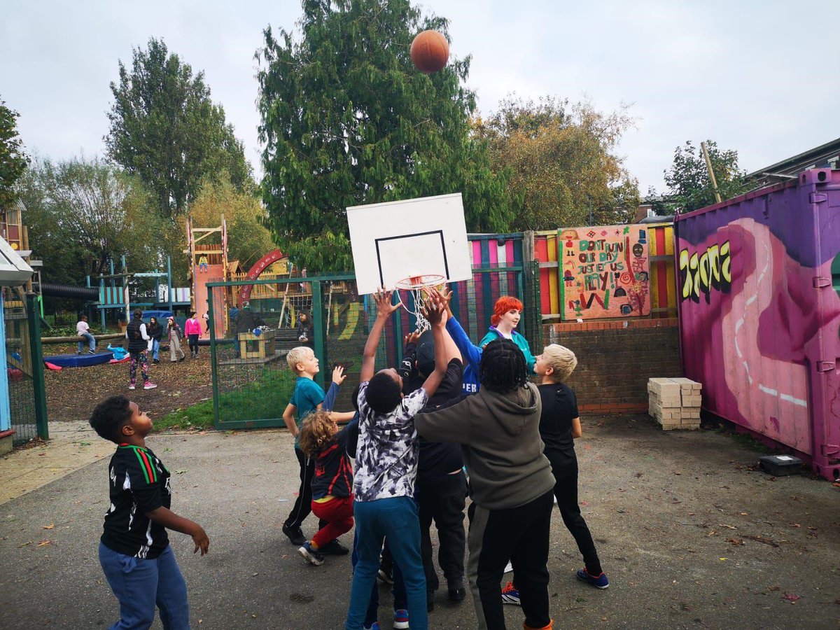 haringeycouncil's tweet photo. It’s the last day of HalfTerm 🎉

@HarPAofficial are keeping the kids active and entertained in the adventure playground during the October break 🥰

Your little ones still have one more day to make some fantastic memories🌟

👉 https://t.co/yr0vGEODVf

#HalfTermFun https://t.co/RGFQ7h20lA