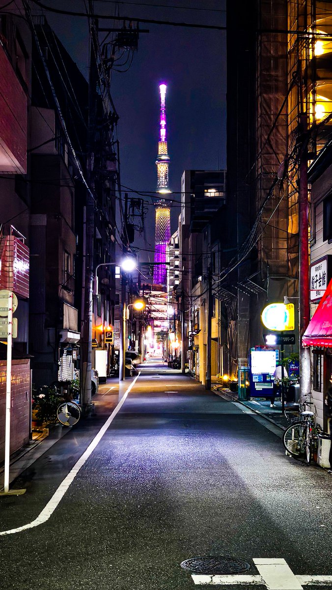 Zuzulf's tweet photo. 東京スカイツリー https://t.co/nFcxvy1EQh