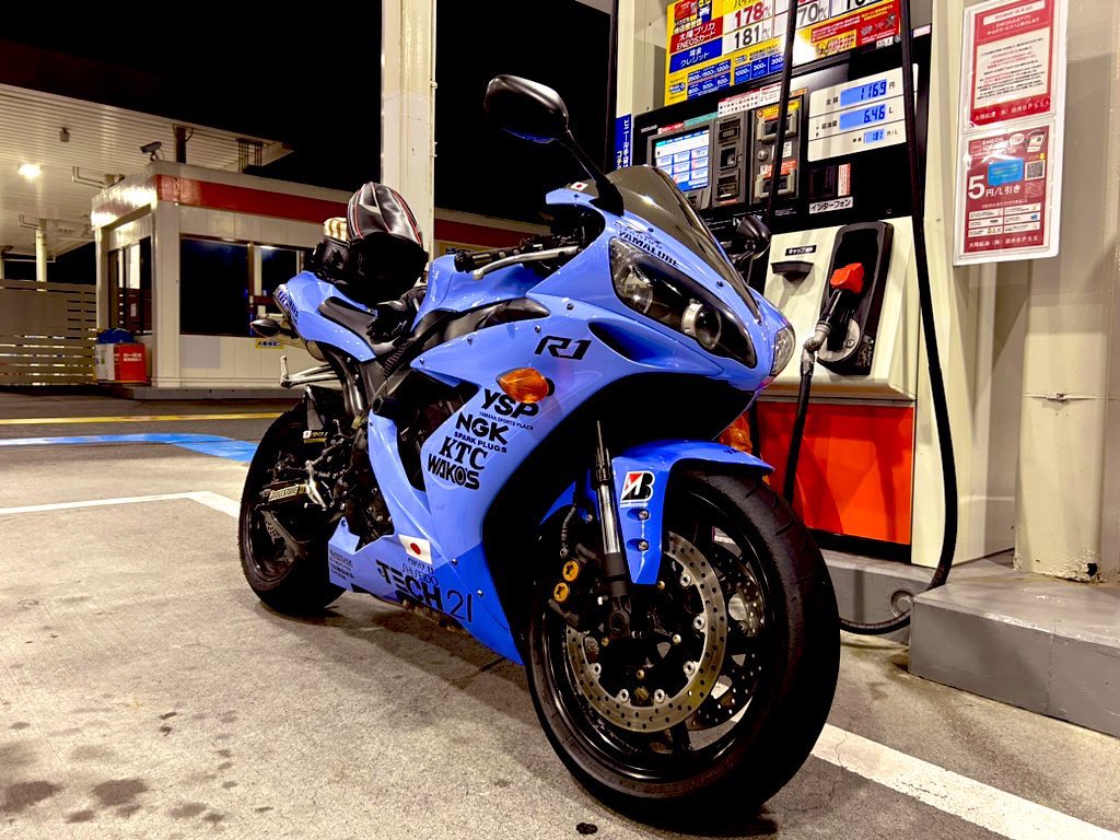 チー太郎 (@titaro_diary) on Twitter photo #毎月1日はR1の日
最近全く乗っていない…気温も落ち着いてきたのでそろそろロンツーしたいね😚 #毎月1日はR1の日
最近全く乗っていない…気温も落ち着いてきたのでそろそろロンツーしたいね😚