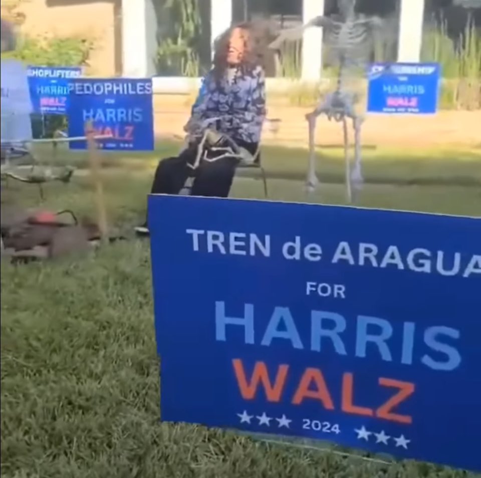 MoniX_MAGABased's tweet image. I am the proud mother of a Puerto Rican daughter, Honduras Italian and Puerto Rican  grandchildren. Our family is massive made up of Mexican, Assyrian and Guatemalan. We all voted early today in illinois for #DonaldTrump #AmericaFirstnotLast

This is what YOU stand for! 👇💀