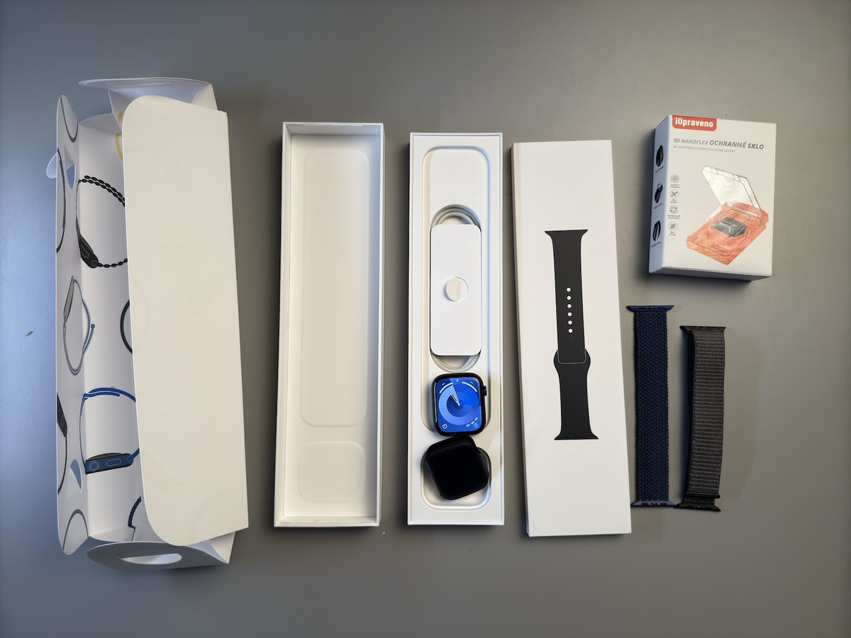 tomik89's tweet photo. Prodávám Apple Watch Series 7 45mm. Máte zájem? 👇https://t.co/4LWEF94LXM https://t.co/CCNRut8cgn