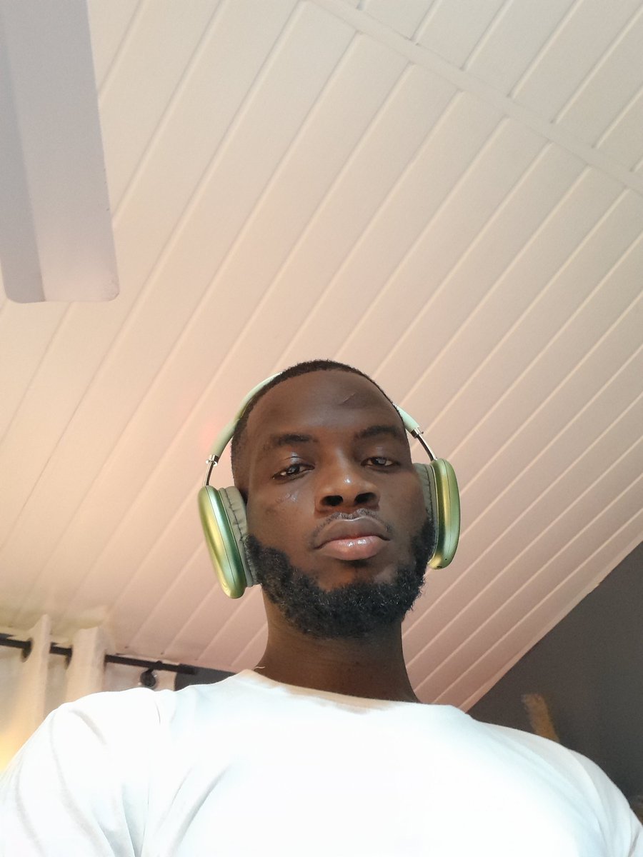saaheneasiamah's tweet photo. abrab) no b) me te s3 ten hag tactics. https://t.co/nAWcmOm4VO