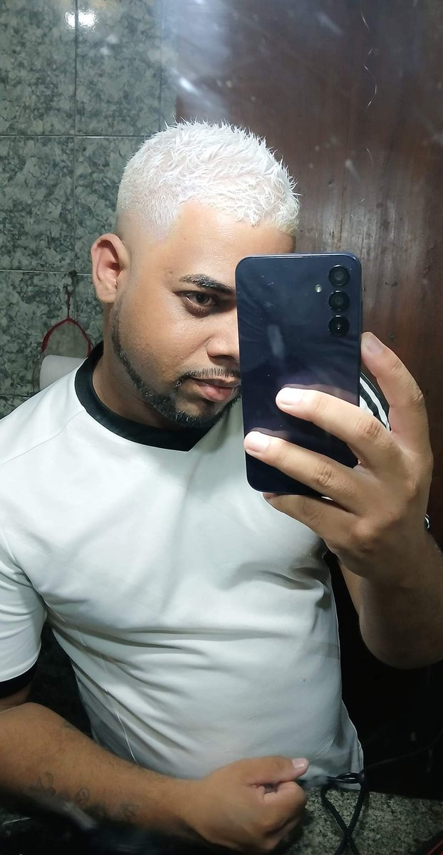 Jonathanfariaa_'s tweet photo. Era só um contatinho de Nova Iguaçu 
Mas meu tt é morto. https://t.co/hz8YjMYsmS