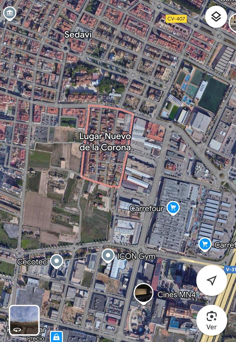 Por favor. En Llocnou de la Corona necesitan ayuda, es el pueblo más pequeño de España y con un 80% de la población mayor de 60 años. No tienen electricidad y necesitan ayuda. Alimentos, palas,… Llocnou de la Corona, Alfafar y Sedaví.

Por favor.