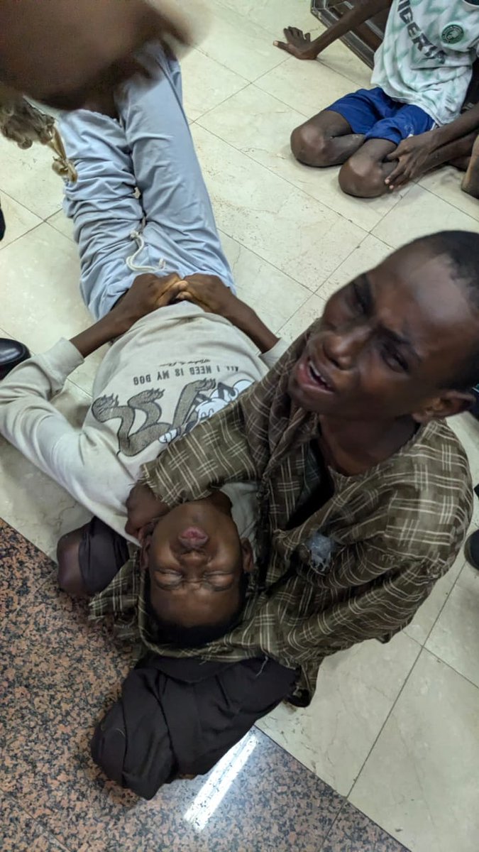 FNwapa's tweet photo. A Brutal Dictator like @officialABAT through his shameless NSA @NuhuRibadu detained children for 90 days for simply participating in #EndBadgovernanceInNigeria protest. These children has been denied food, healthcare causing them to faint in court today. We condemn this brutal https://t.co/iinVUZRKEL