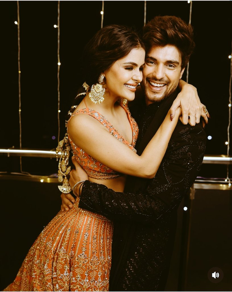 What a beautiful Diwali gift🎁 that #PriyAnkit gifted us,their pics,omg they are looking absolutely Royal n charming couple 💗🧿

Happy diwali🪔everyone💗

RAB RAKHA PRIYANKIT  🧿
EVIL EYES OFF PRIYANKIT 🧿 🤲

#PriyAnkit  #AnkitGupta  #PriyankaChaharChoudhary 
#PriyAnkitforever