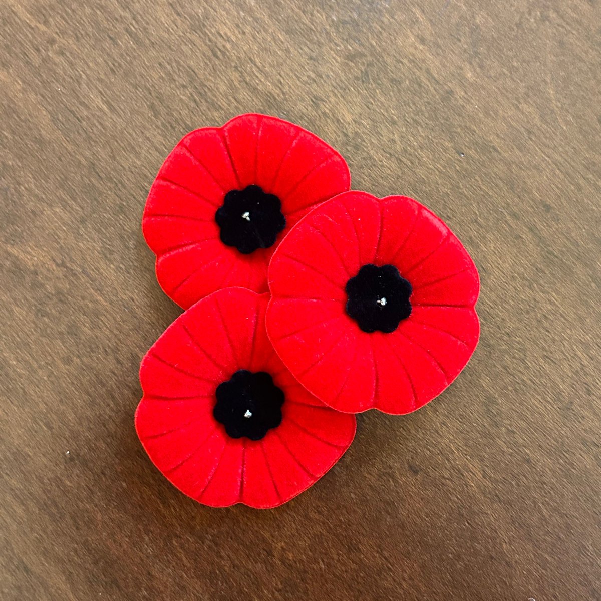 CanadianUK (@canadianuk) on Twitter photo Canadian poppies are now available from #CanadaHouse! Stop by our Canada Gallery on Pall Mall to get yours and donate to <a href="/RoyalCdnLegion/">The Royal Canadian Legion</a>. 🇨🇦 #CanadaRemembers Canadian poppies are now available from #CanadaHouse! Stop by our Canada Gallery on Pall Mall to get yours and donate to <a href="/RoyalCdnLegion/">The Royal Canadian Legion</a>. 🇨🇦 #CanadaRemembers