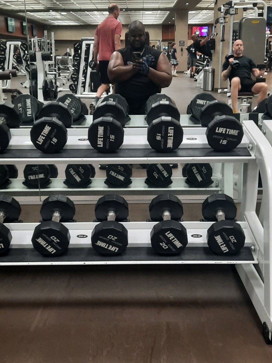 Dungafresh1's tweet photo. Early morning gym session and soak...great way to start the day. #MyWayBack #BeastMode #LockedIn https://t.co/9JrjGUmzsr