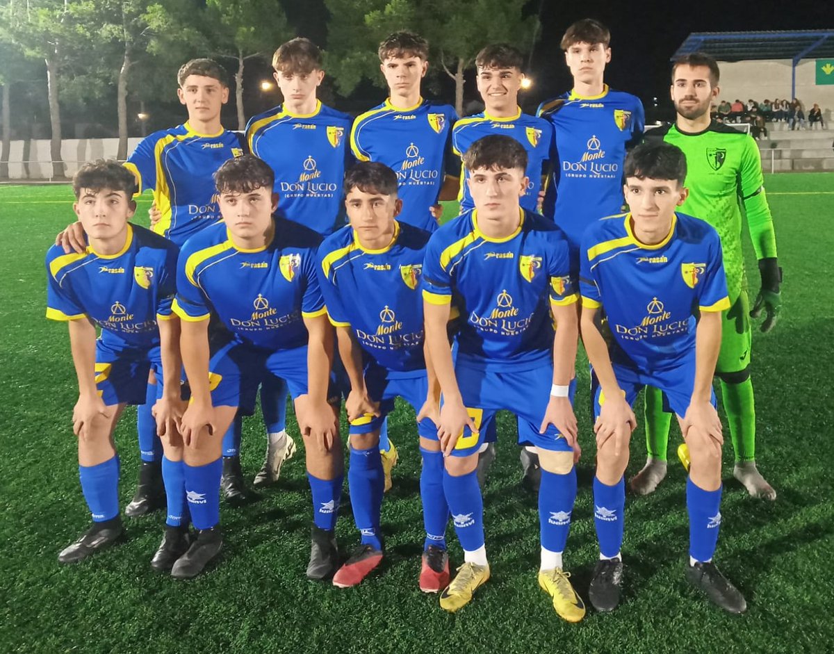Almoradiel1920's tweet photo. C.D Las Mesas Unión 1
@Almoradiel1920        4
⚽⚽ Miguel Torresano 
⚽ Emilian Donut Rus 
⚽ Javier Barrios https://t.co/VhIE1wtKoS