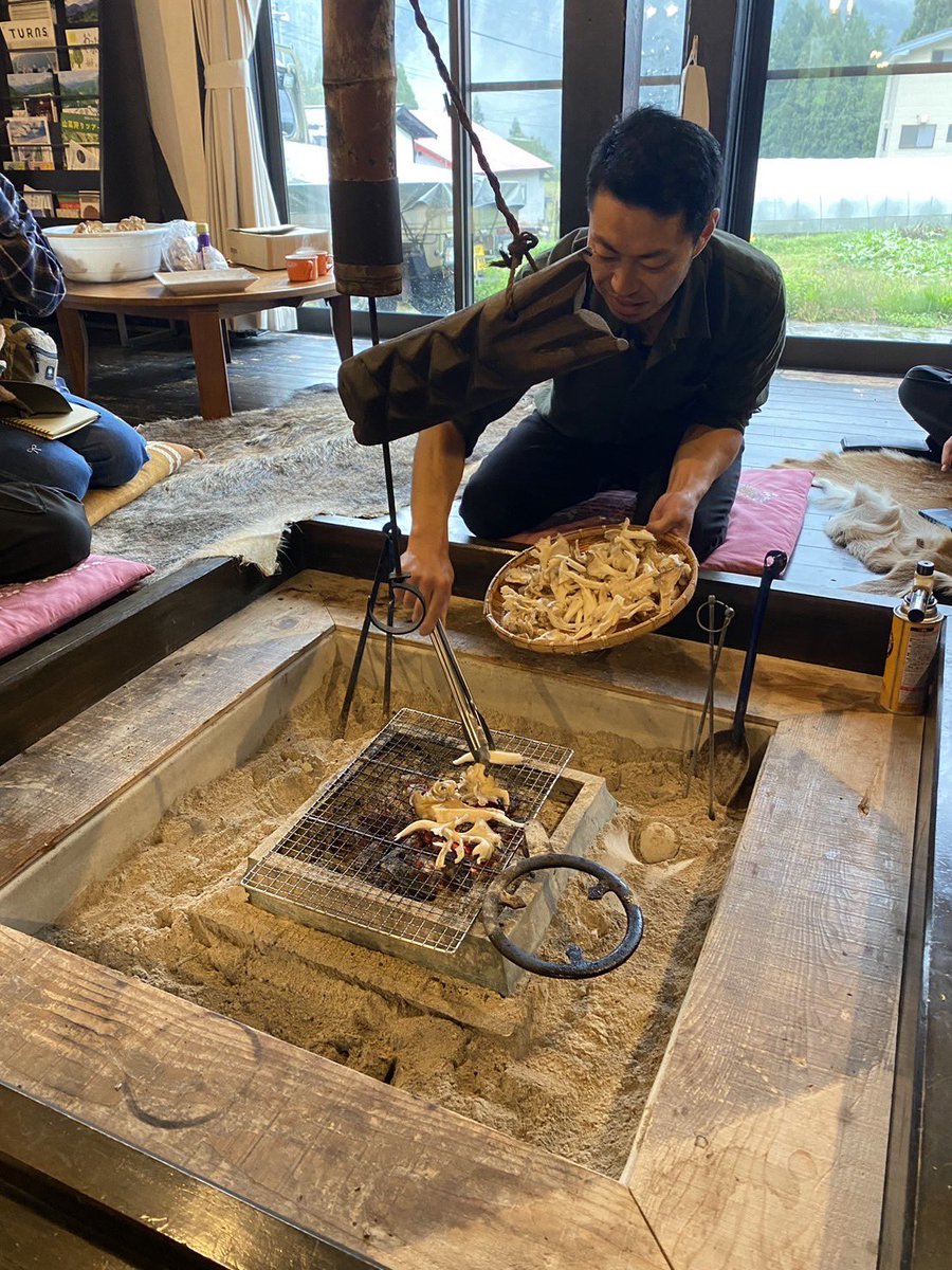 cucethical's tweet photo. こんにちは
今回ご紹介するのは『おたり自然学校』です！

ここでは、古民家の宿やキノコ狩りや狩猟体験などを行うことが出来ます！
再度自然の恵みのありがたさを強く感じることのできる貴重な時間を過ごせました。

#おたり自然学校 https://t.co/SGCafGC9rS