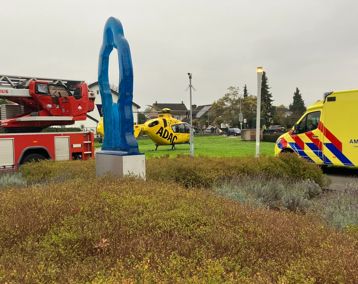 Brand bij woonzorgcomplex in Bunde, traumahelikopter opgeroepen
