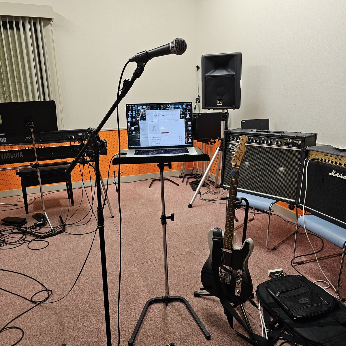 着々とライブの準備が進んでおります。