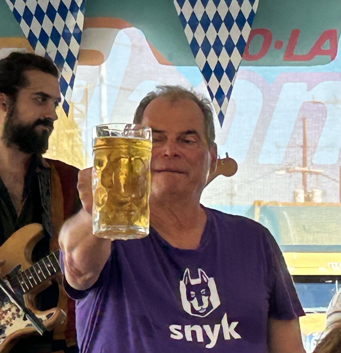 RedlichRowena's tweet image. Happy Birthday to my husband Mike @mpredli Cheers!