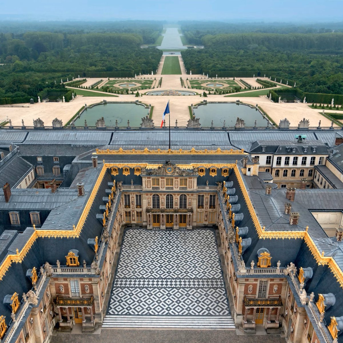 asteiós tweet media