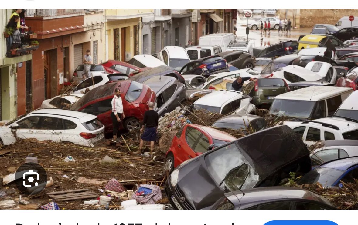 Acvanita's tweet photo. @elonmusk Por favor ayuden a España con esta desgracia de inundaciones y muertos nuestro gobierno nos tiene desamparados 😢😢 https://t.co/u711g9Vqt7