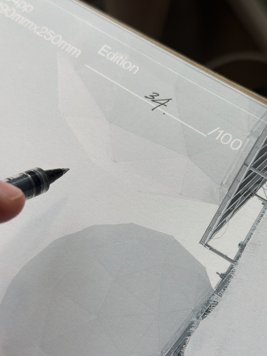 visuelle tweet media