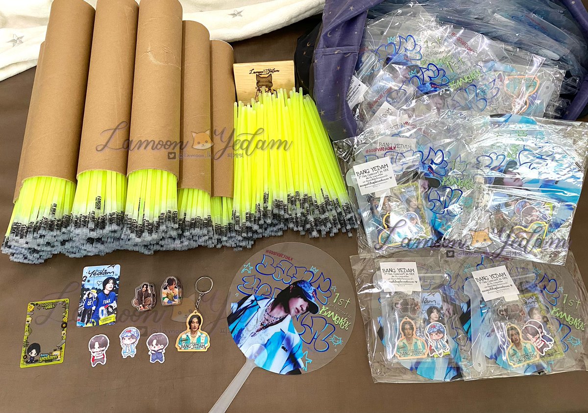 ฝากมารับกันด้วยค่า😂

แบกน้อยคืออะไร โอ้ยยย หาเรื่องปวดหลังไปหมด

เราจะแจ้งหน้า ทล ว่าตอนนั้นเราอยู่ตรงไหนค่า ส่วนมาก โนโวเทล สตาร์บัค ไม่ก็หน้างานค่ะ ยังไม่เฟิมว่าช่วงนั้นจะอยู่ตรงไหน 🥺

#บายดีมีกิ้บอะเว 
#BANGYEDAM1stFanConcertinBKK