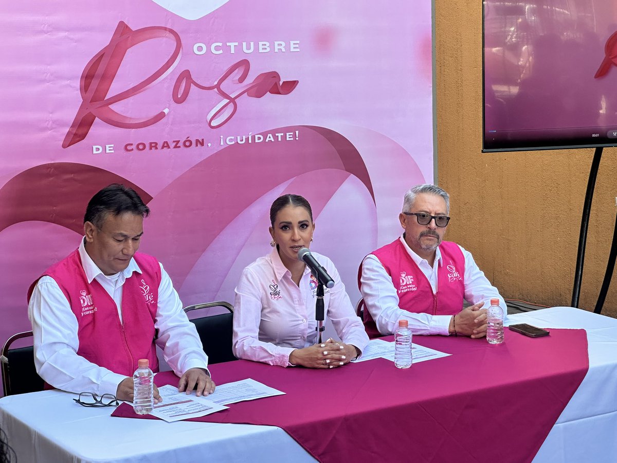 LaloSerranoZ's tweet image. #LaserInformativo

#AlMomento|| Expone @Marisol_rosso, acompañada por el secretario de @SSDurango y del director del Deporte, resultados del #OctubreRosa, entre los que destacan 12,706 atenciones dentro de la #RutaDeLaSalud

#MesRosa