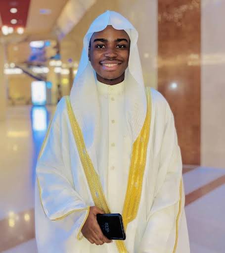 abbkar_ai's tweet image. Oh Allah Grant Mufti Yaks Jannah 

Ameen ya Allah 🙏🏼