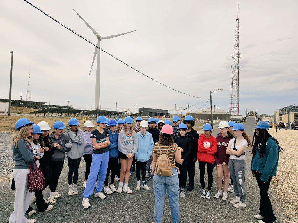 DMSskvir's tweet photo. @ACUA_Green thank you for another great tour!  Thank you educating us where our waste goes and what it takes minimize its impact on the environment. #dmsbears @DemicheleErica https://t.co/QJ06h2eubE