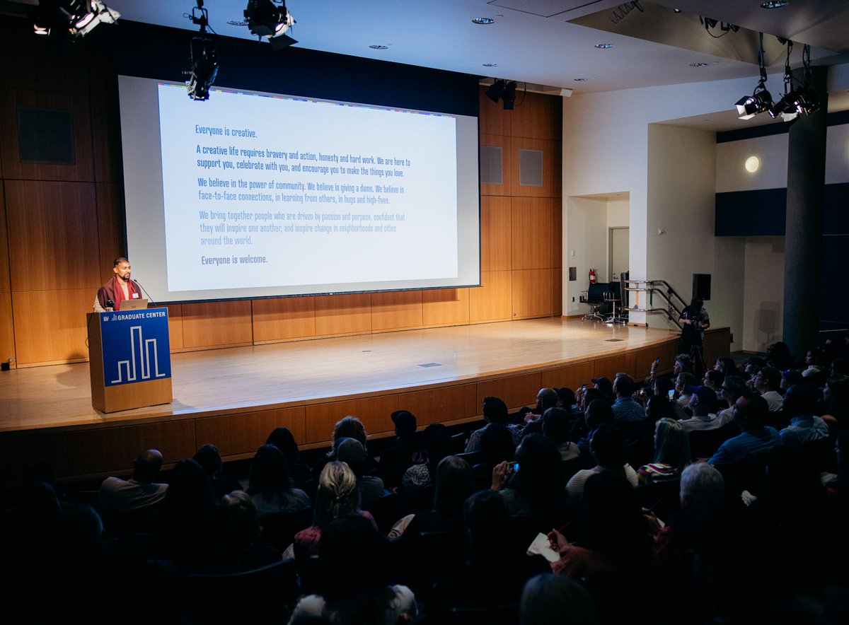 NewYork_CM's tweet image. Our #CreativeMornings manifesto was read by Bobby Sarkar at our October event. He’s a volunteer organizer for our Honolulu chapter! @CM_Honolulu Thanks Bobby! buff.ly/3NOY2kl 
#EveryoneIsWelcome #EveryoneIsCreative #CMNYC #CMvision 📸 by Nelson Luna