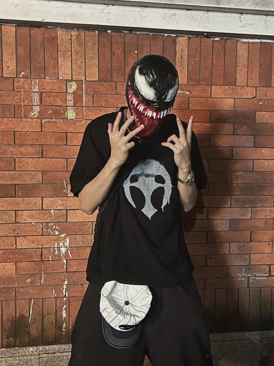 Shawn（接推 tweet media