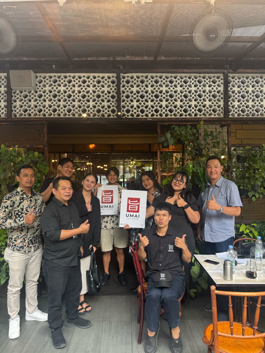uber_ofz's tweet photo. ゴーストレストランインドネシア🇮🇩3拠点オープンしました！！　日本食ブームすごい、！！　人口2.8億人　平均年齢28歳のインドネシアは圧倒的です。

#ゴーストレストラン
#UberEats
#grab https://t.co/cbsU2WOtYy