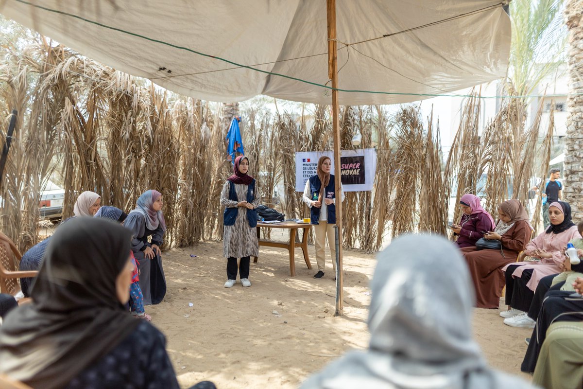 SuperNovaeNGO's tweet photo. #Palestine 🇵🇸 #Gaza Recent discussions with @Gcdg7288 psychologists revealed that changing locations to settle in safe places in the IDP camps is a critical challenge, as the security situation is constraining displacements.
🙏 🇫🇷 @CdCMAE #Ettihad2 https://t.co/vHMq7mVC3m