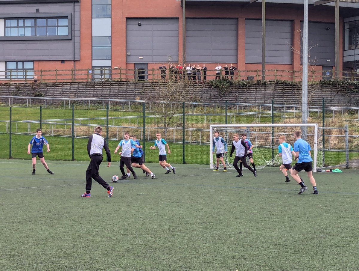 Mrs Martin tweet media