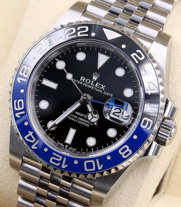 DiSuissi's tweet photo. Inspiración en el Rolex Batman. 
Ya Disponible 👀 https://t.co/5zCRXYhOzw