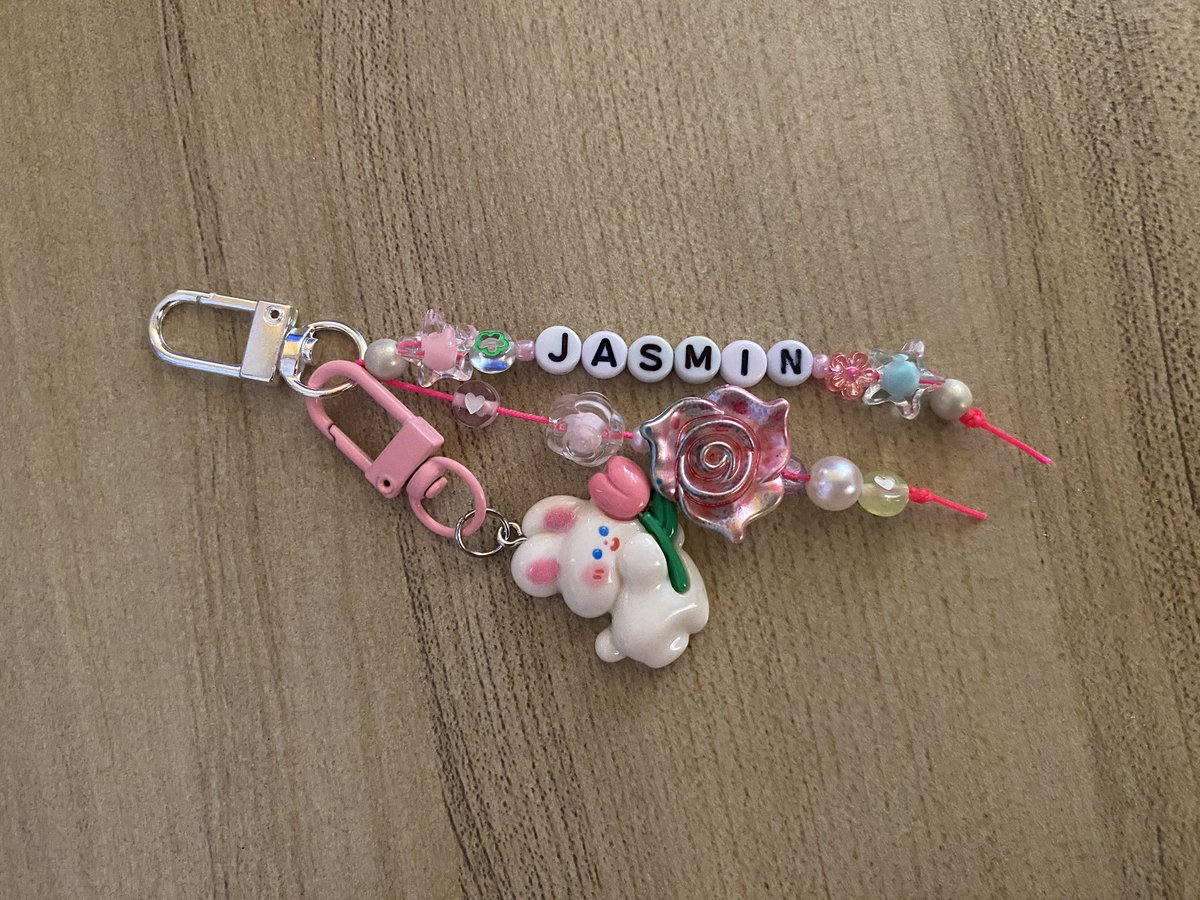 PerlineLunaPH's tweet photo. More new designs~ 🫶🏻

🏷️ wts lfb ph go personalized customized kpop keychain keyrings keyring phone charms commissions collbook binder journal cute beads laminated anime kpop sanrio cheap anik anik coquette cute local https://t.co/2O6QR5Kog4