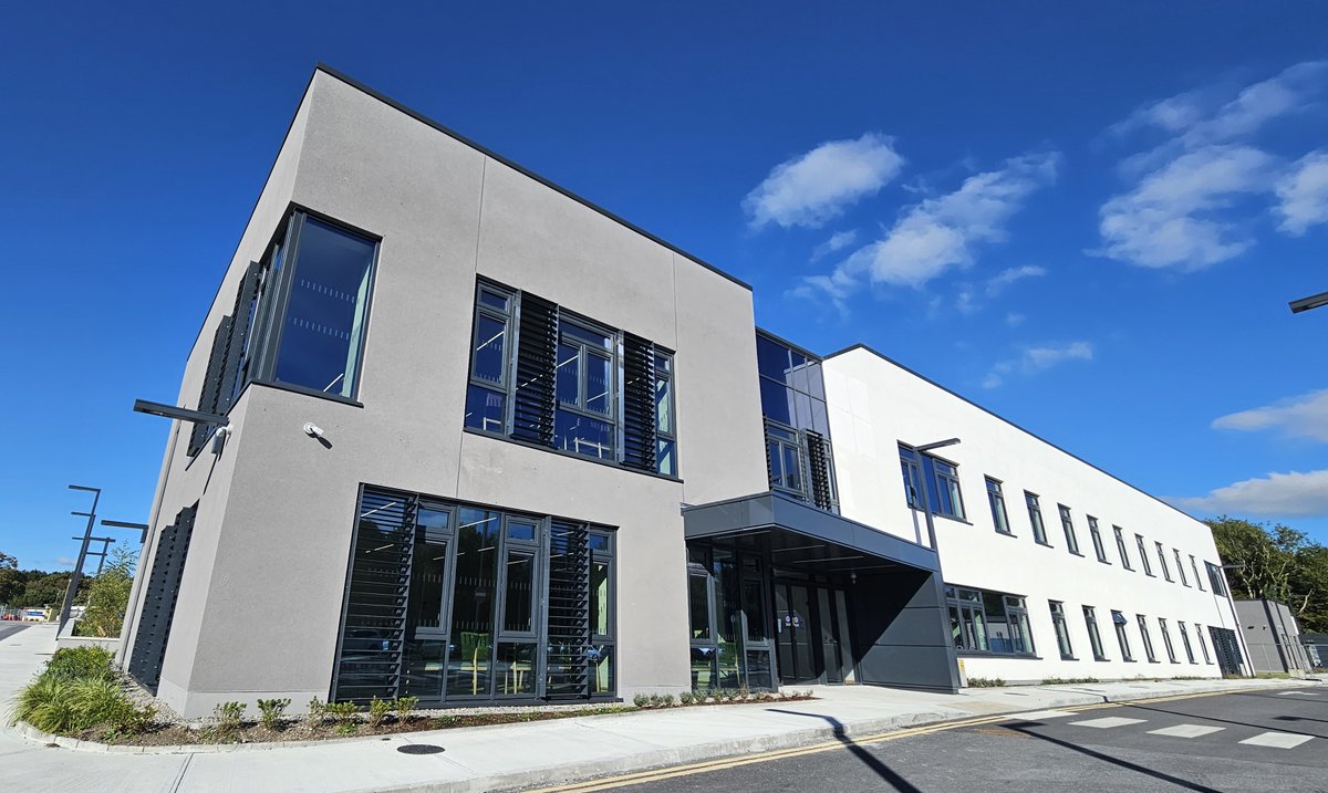 Huge progress for patients in the west with the official opening of two brand new outpatient buildings by
<a href="/MichealMartinTD/">Micheál Martin</a> today in Merlin Park University Hospital.  

The new OPD unit will see thousands of appointments transferred out of UHG, increasing OPD capacity by 30%