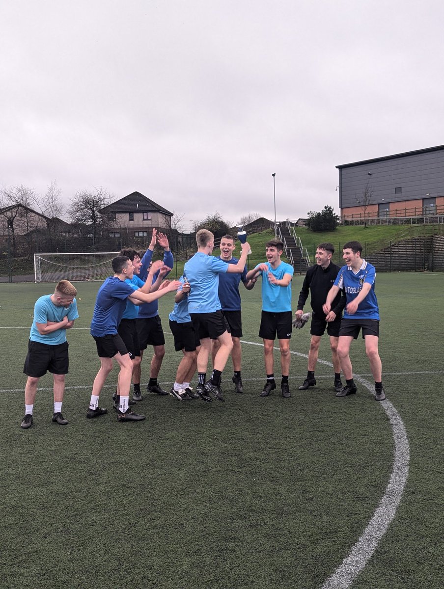 Mrs Martin tweet media