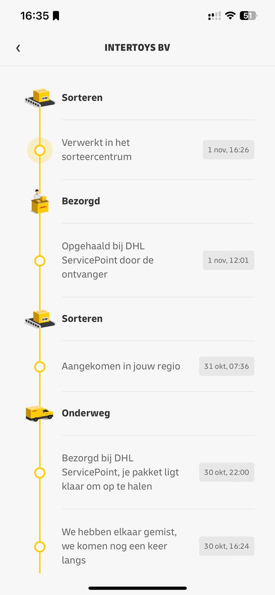 de_loedermoeder's tweet photo. Confused! Er zou voor mij een pakketje geleverd zijn in kluisje! Met de QR code deze kluis geopend en hij was leeg!? 

En nu is het pakketje weer magisch onderweg!? 🫥

Uhhhhh oké? 😅

@DHLNL https://t.co/XcYTomZTLB