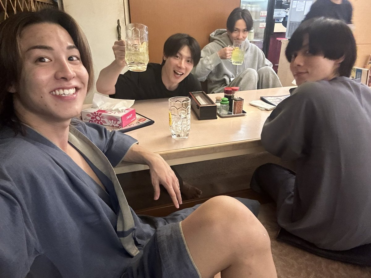 RIKU1994810's tweet photo. 仕上がりました完全に。

#前ステ
#サカツ
#聖地巡礼 https://t.co/c29AlUzDFQ