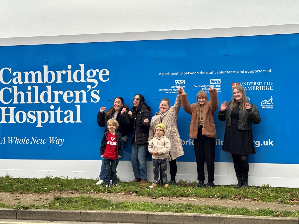 CambChildrens's tweet photo. Amazing to have the children and young people, and their families, who have played such an important role in the design and build of @CambChildrens, visit the hoardings and site of our future hospital today!  

Watch us on @BBCLookEast tonight at 6:30pm📺 https://t.co/OOEBd0cl7i