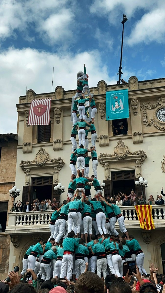 lsoler91's tweet image. Primer 4/10fm DESCARREGAT a la plaça més castellera! 💚 Impressionant @Verds! 💚