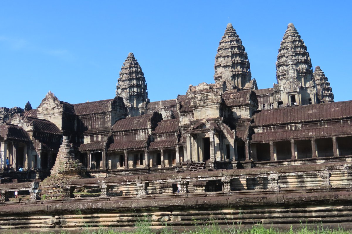 ProfWieden's tweet photo. @WayneMoranPhot0 Angkor Wat, Cambodia. #architecture  #photography  #Cambodia #AngkorWat https://t.co/vpWGA6bgHE