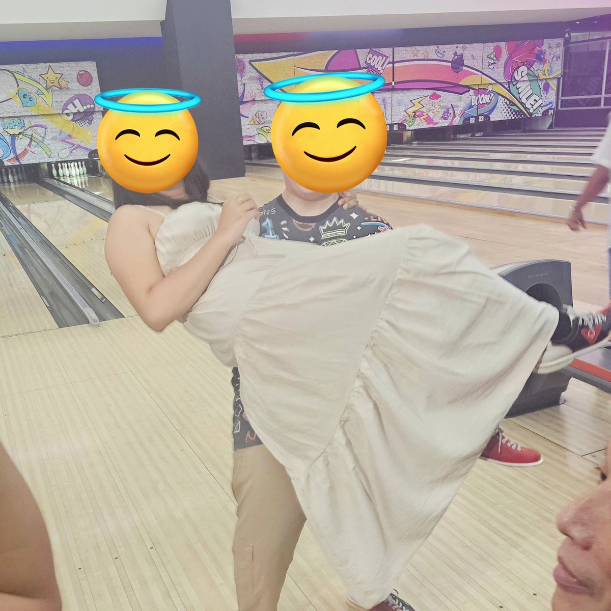 La vulneración de los derechos de los niños se refiere a cualquier situación que ponga en riesgo o dañe su integridad física o psicológica. 

Sí el Derecho de una mujer lo pisotearon, esperó que el de los niños menores seán elevados y valorados!

3 años esperando justicia!