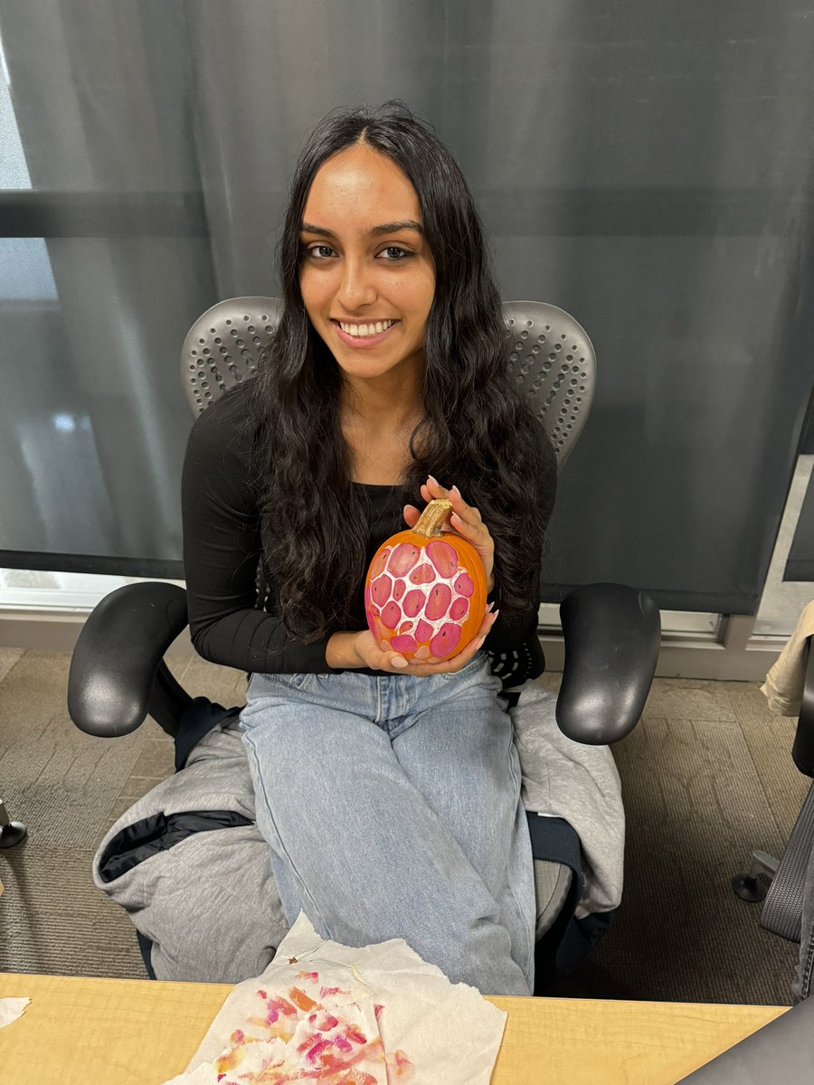 BellasFATLab tweet media