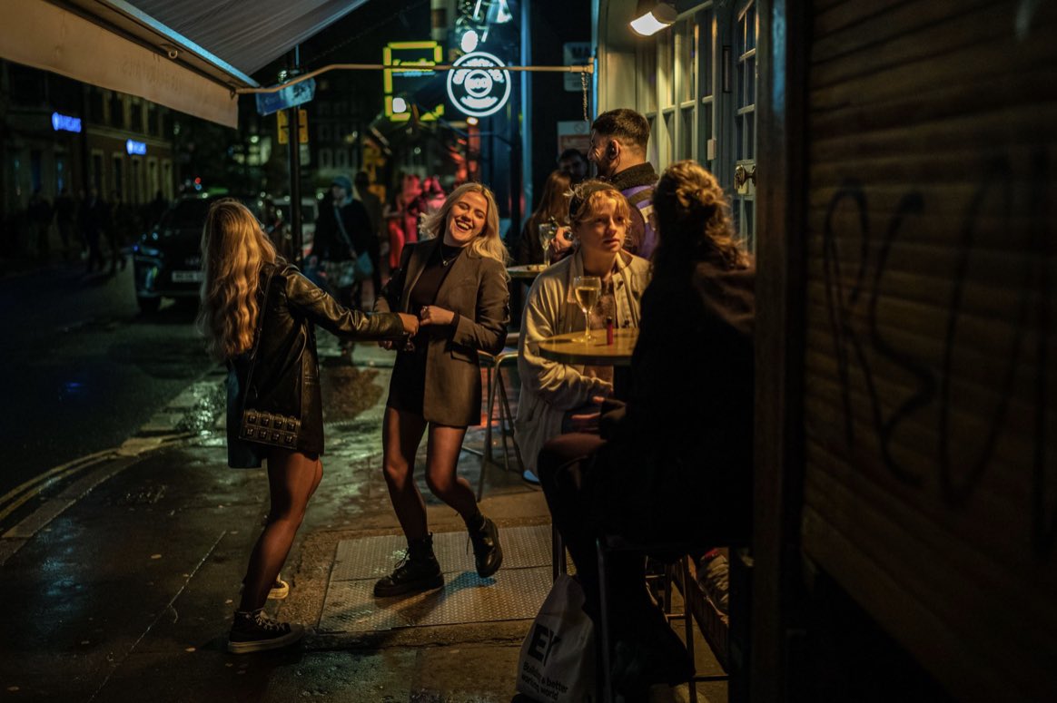 MarksteenA's tweet photo. Street photography Night Walk in the West End on Wednesday 6th November. Free to join. Start 7pm Covent Garden Tube Station and through Soho. 
DM for details 📸 🤩 

#streetphotography #workshop #nightwalk  #Leica  #LeicaStreet  #Nikon #CanonUK  #Fujifilmuk #sonyPhotography #leicafotografieinternational