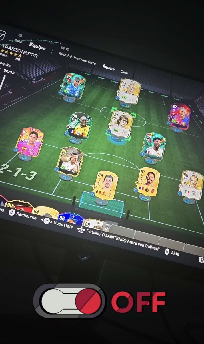 BjrRaizen's tweet photo. @FansdeFUT Des avis? 🤔🤔 https://t.co/r9mAQG4r06