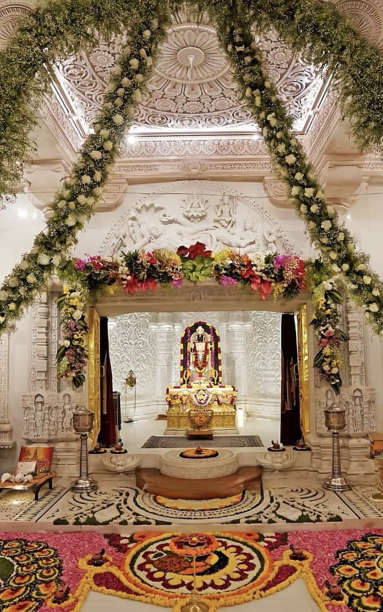 ankushtapkir009's tweet photo. अयोध्येतील राममंदिरातील ५०० वर्षानंतरची पहिली दिवाळी! 🛕🚩

A Historic Moment: First Diwali at Ram Mandir After 500 Years!

#JayShreeram #Ayodhya #RamMandir #Diwali2024 https://t.co/34sa55GDKa