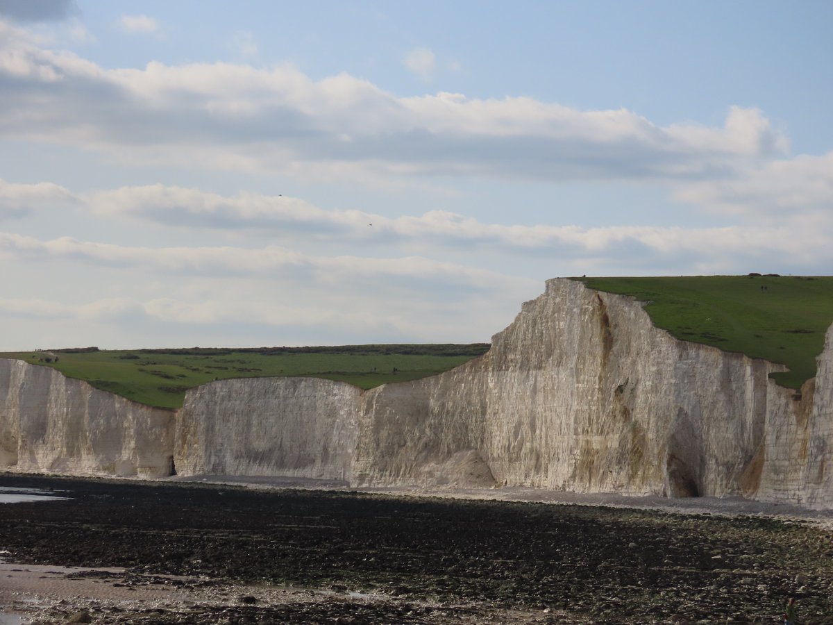 WildUK1's tweet photo. 📍Birling Gap, Sussex, England, UK

The white cliffs of Birling Gap 🌅

#views #landscape #stunning #nature #NaturePhotography #Autumn #sunny #scenic #NatureIsLife #NatureCalm #NatureBeauty #naturephoto https://t.co/1wNnrgi6S1