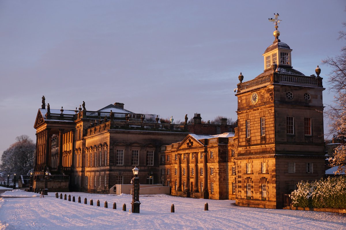 Wentworth_House's tweet image. Our festive event returns soon with an enchanting ‘Twas the Night Before Christmas themed display in the State Rooms and an incredible #LightTrail through the West Front Gardens ✨ Will you be joining us? bit.ly/3BPISse #Christmas2024 #WentworthWoodhouse #CountryHouse
