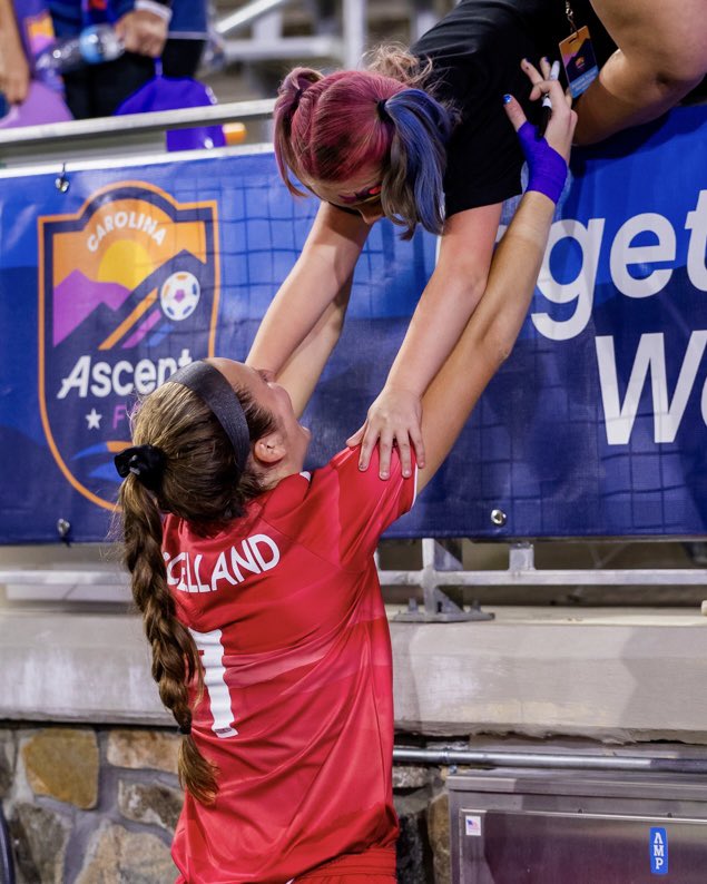 carolinaascent's tweet photo. CAROLINA KITS FLASH SALE! 🌄

Preorder one of our 4 Inaugural Kits for #NationalKitDay for just $89.99 and receive it in time for our 2025 Spring Home Opener.

Sale ends at midnight. 
🔗: https://t.co/fIjbZWKdGP https://t.co/RBAOgDjPyk